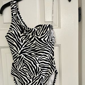 NWT Kate Spade New York Zebra Off The Shoulder Woman’s Swimsuit SZ Large